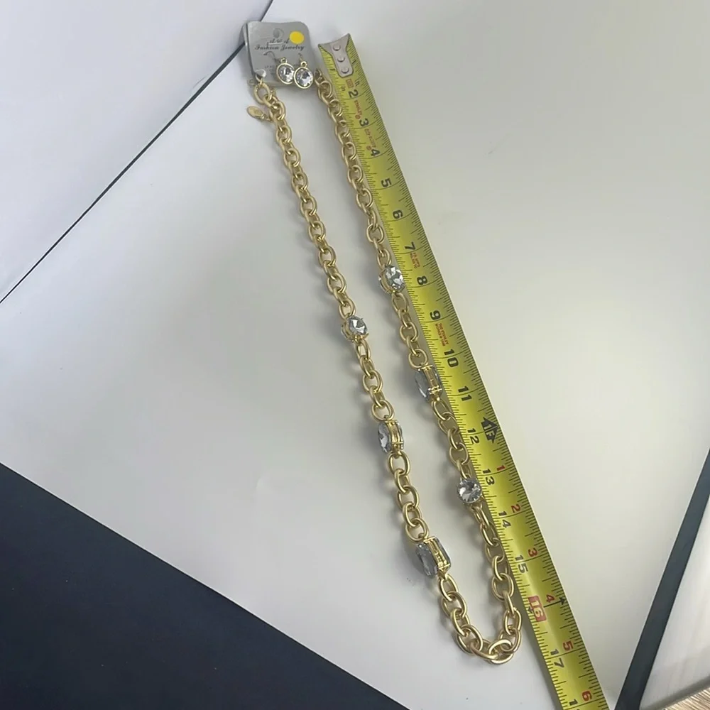 Necklace & Earrings Rhinestones Gold tone 16” NEW